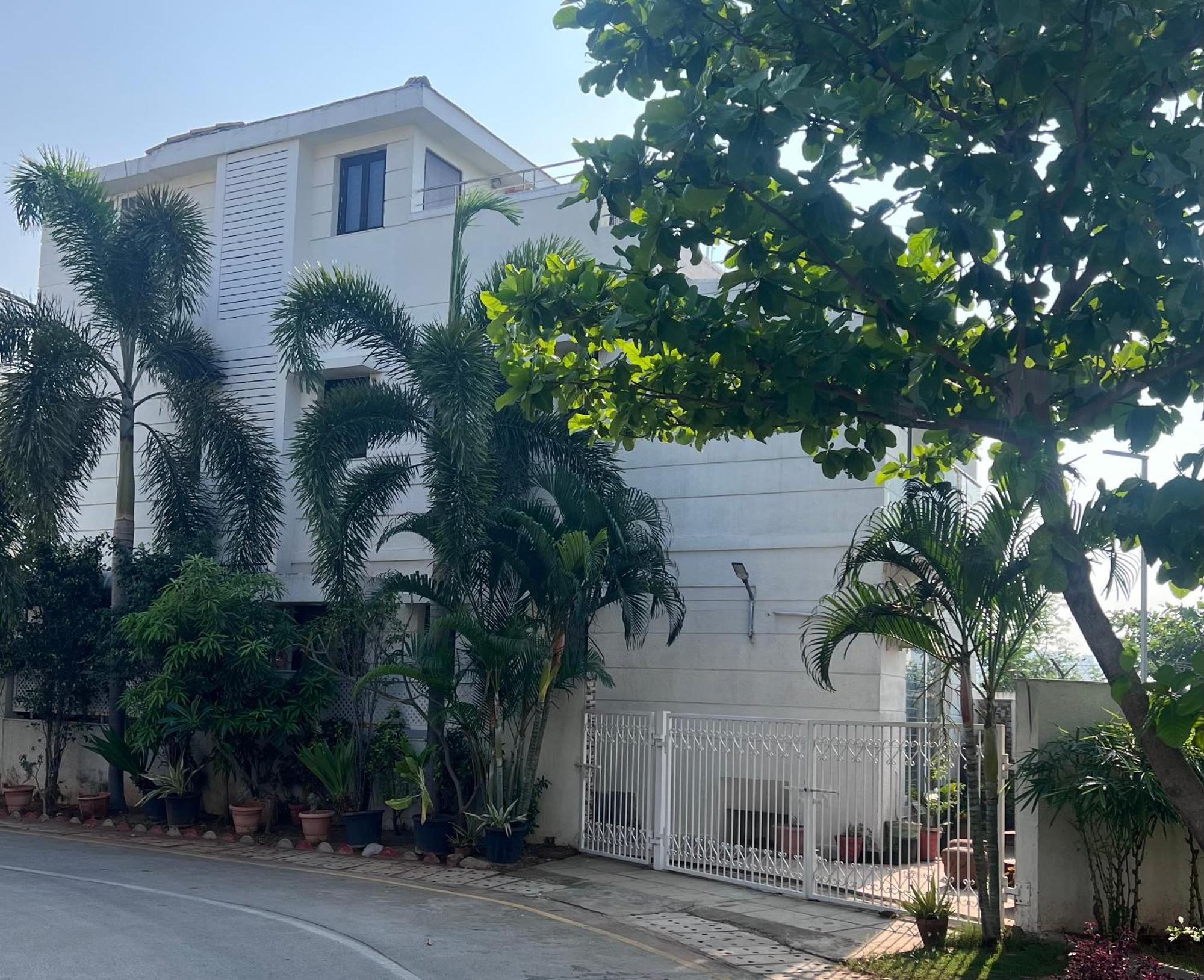 Villa 117 Prestige Silver Springs Chennai Exterior photo